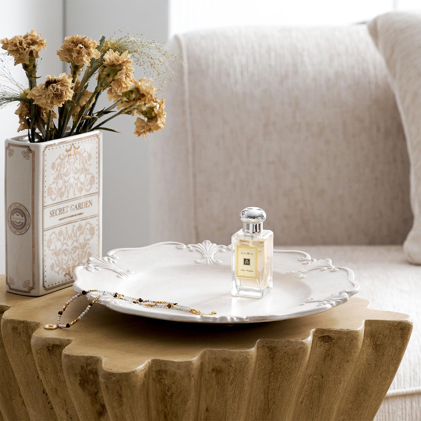 12in White Round Decorative Wooden Tray